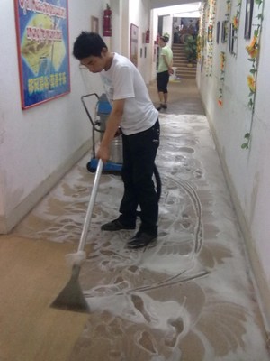 重慶專業(yè)開(kāi)荒保潔重慶隨到家政服務(wù)公司謝家灣服務(wù)中心